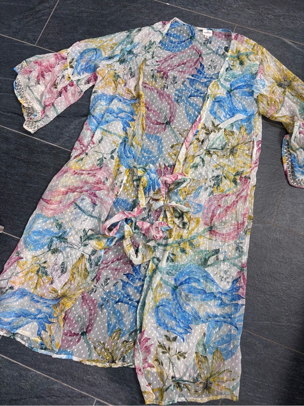 Dizzy gal sheer watercolor floral robe with waist tie